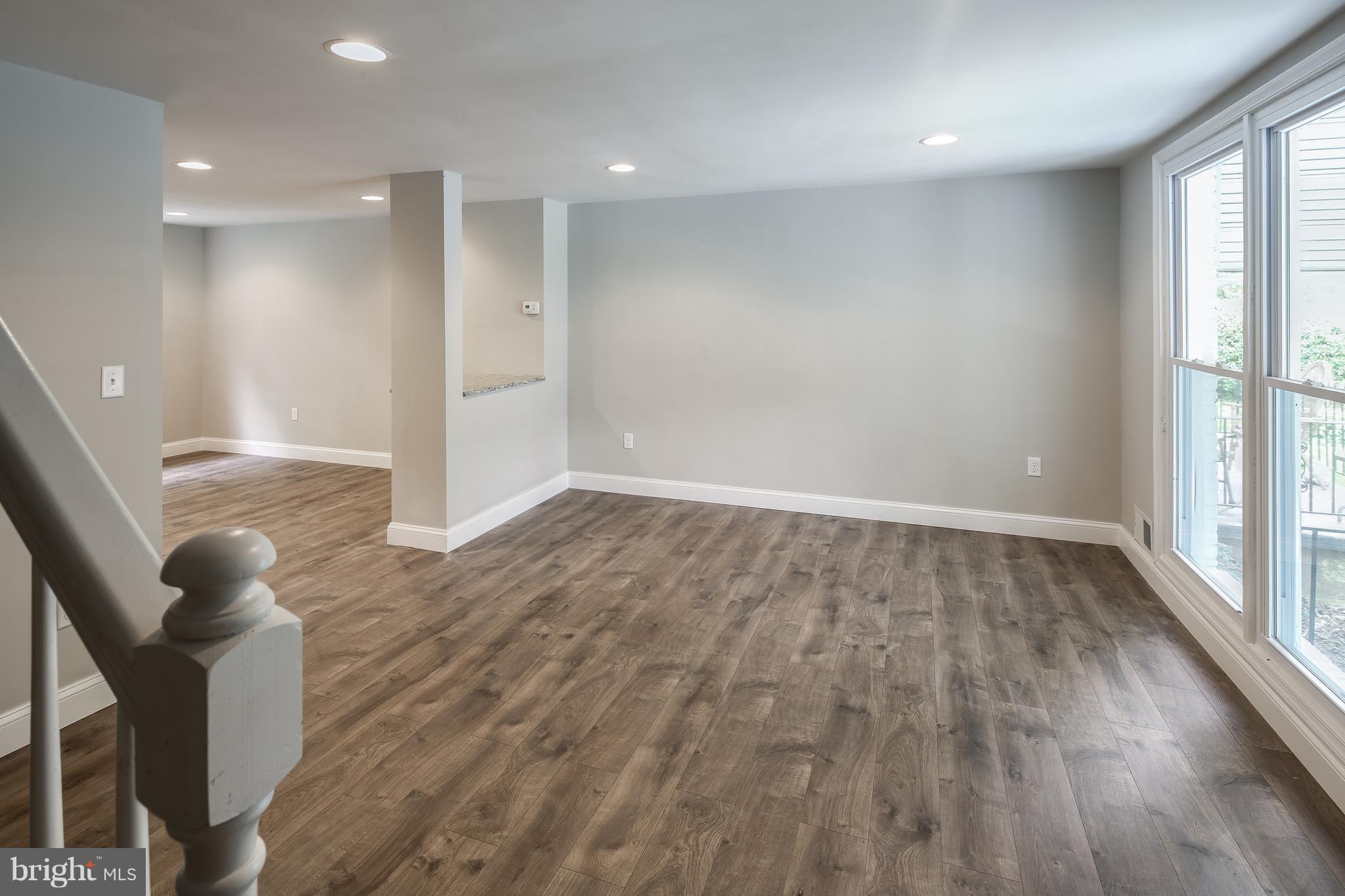 5315 Lothian Road Baltimore, MD 21212 - Photo 8 of 30 Living Room