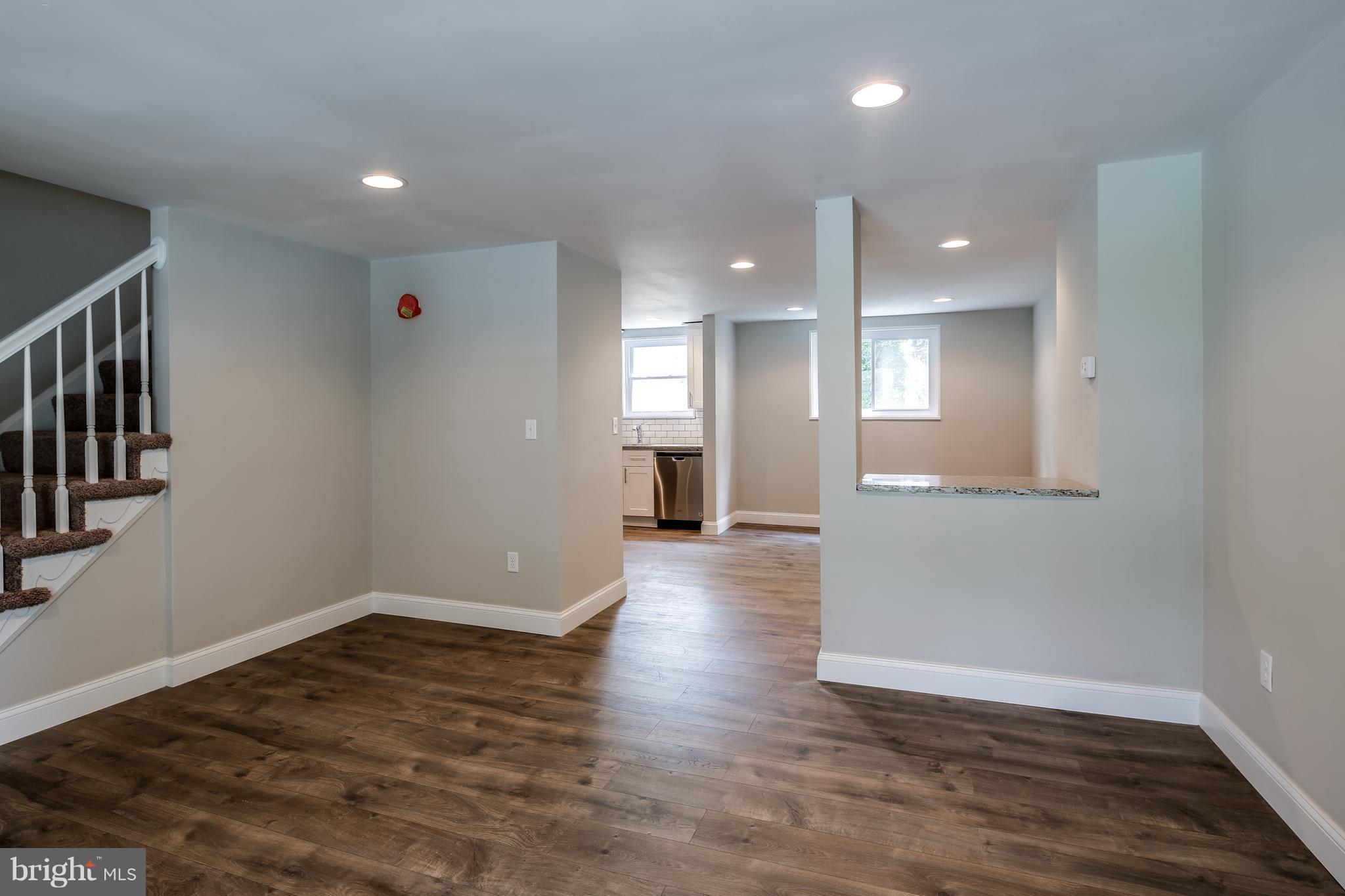 5315 Lothian Road Baltimore, MD 21212 - Photo 9 of 30 Living Room