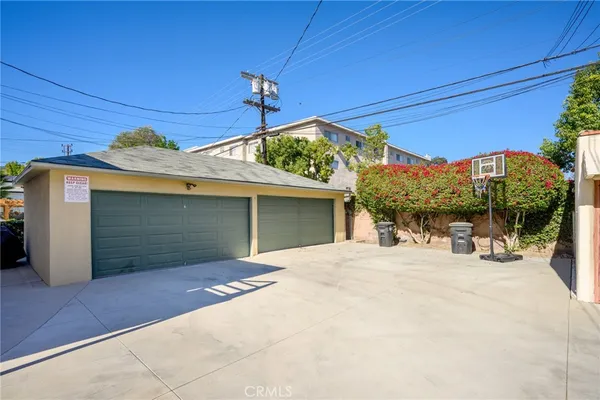 $2,700 | 749 1/2 East Doran Street, Glendale, CA 91206