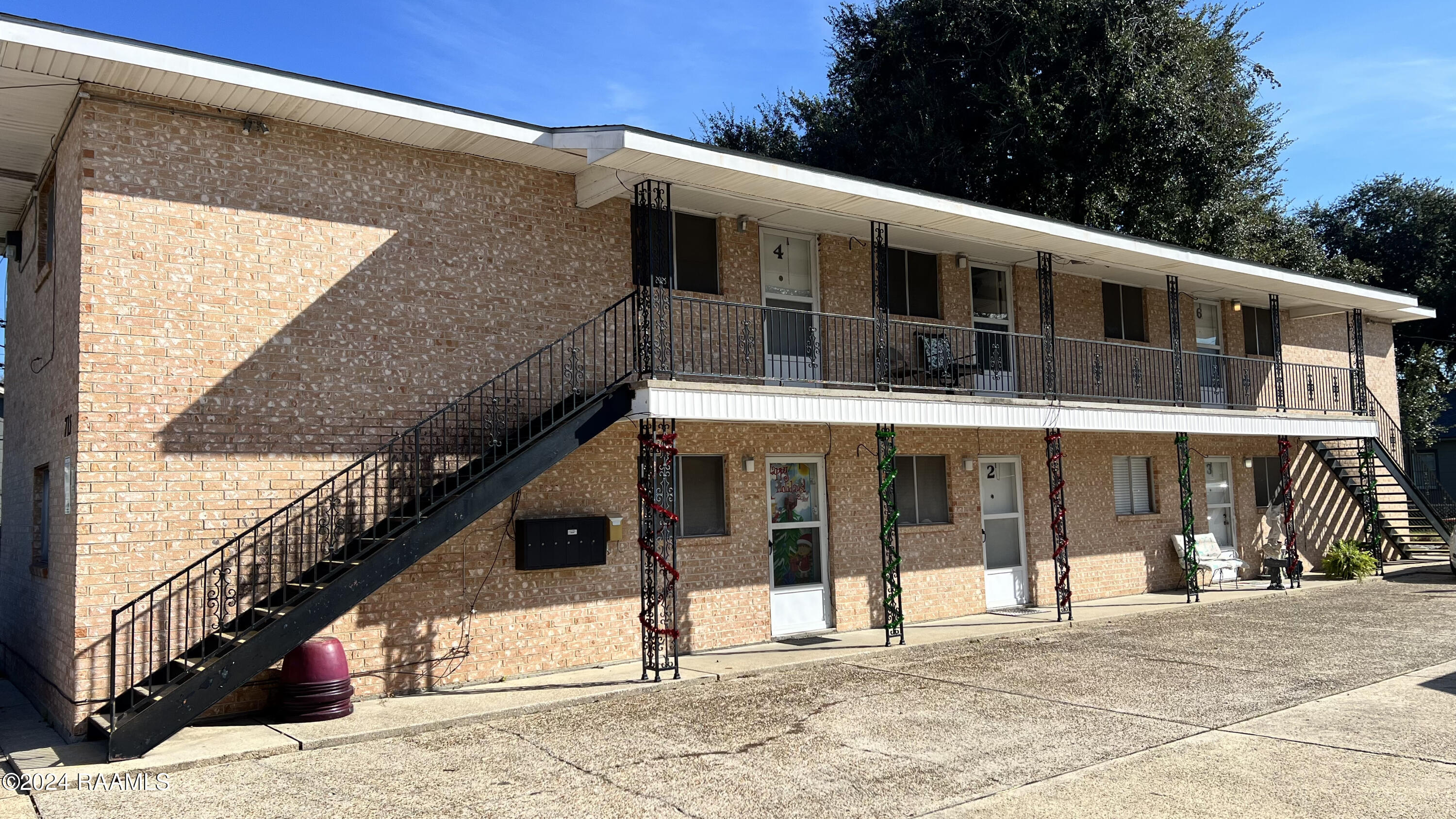 715 Harding Street, Unit 4 Lafayette, LA 70503 - Photo 2 of 12 IMG_5629