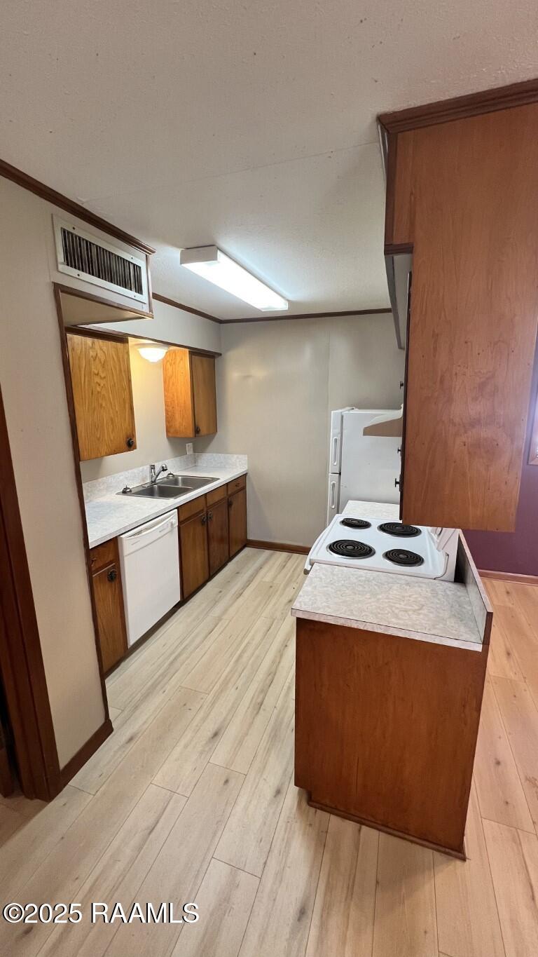 715 Harding Street, Unit 4 Lafayette, LA 70503 - Photo 5 of 12 IMG_5804