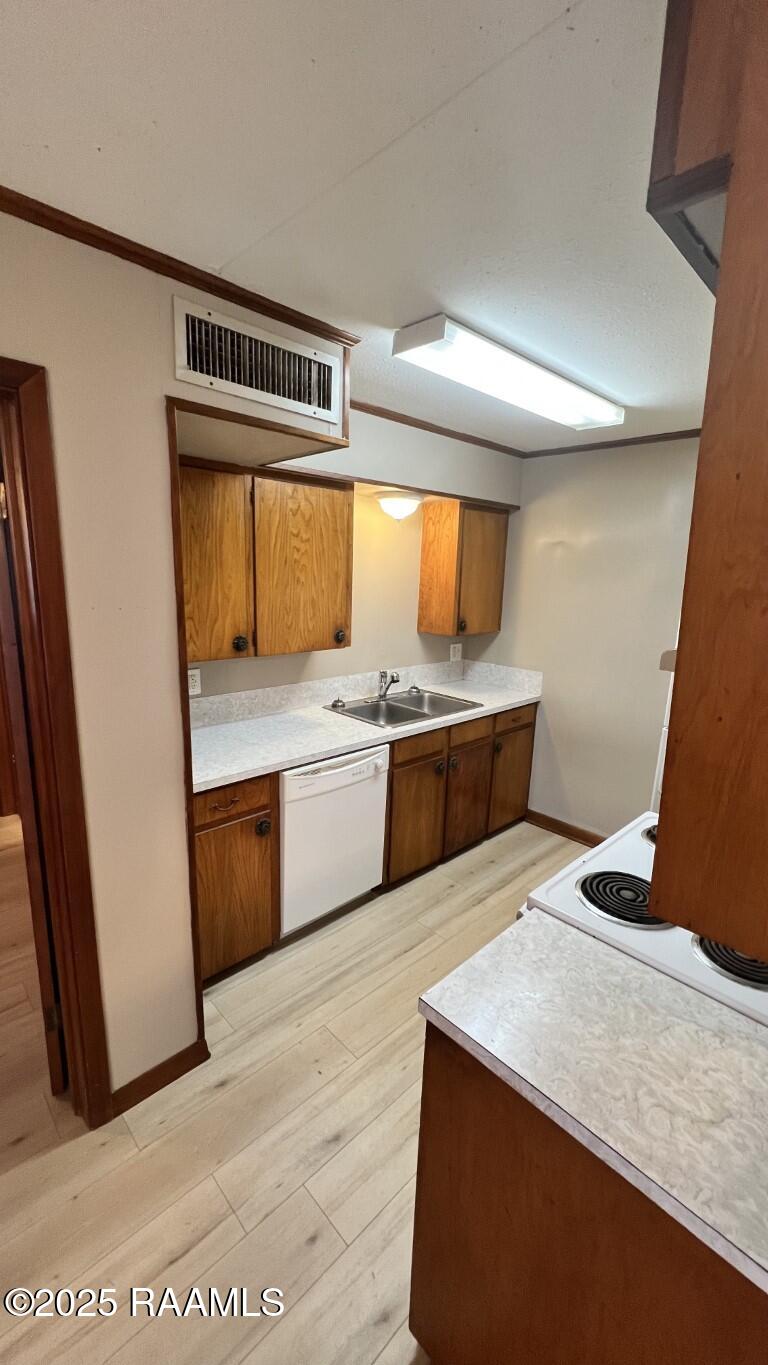 715 Harding Street, Unit 4 Lafayette, LA 70503 - Photo 6 of 12 IMG_5805