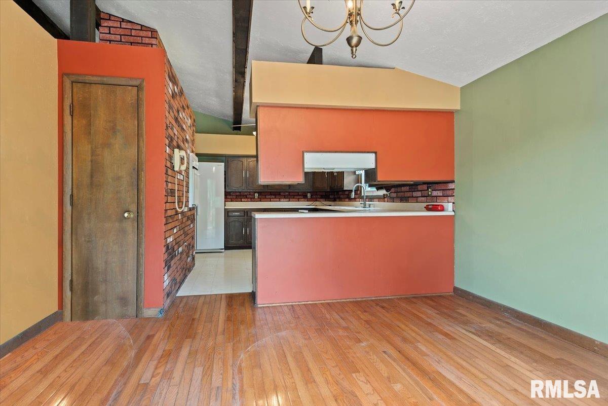 5016 Kinsinger Road Pleasant Plains, IL 62677 - Photo 15 of 40 Gallery Image 15