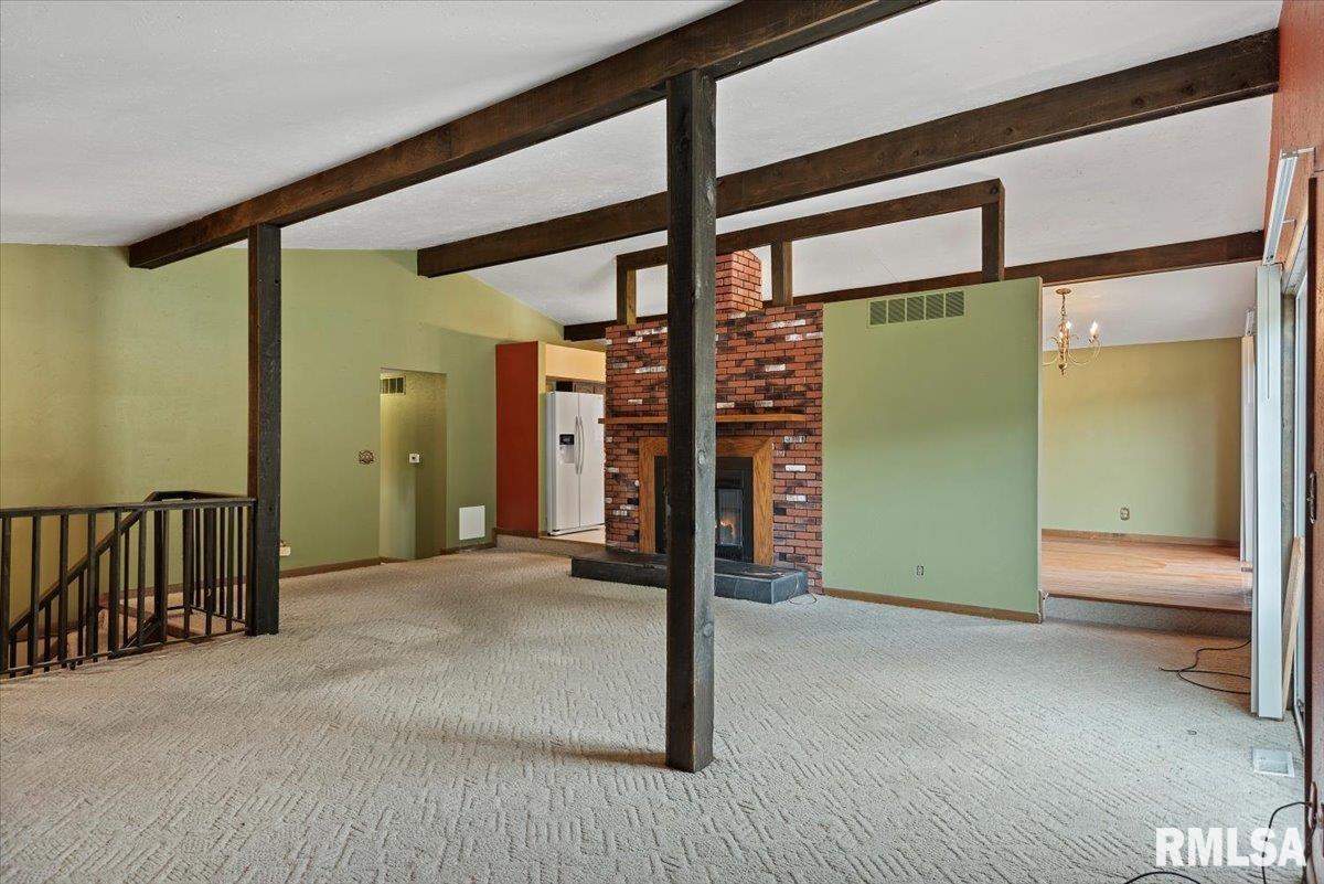 5016 Kinsinger Road Pleasant Plains, IL 62677 - Photo 8 of 40 Gallery Image 8
