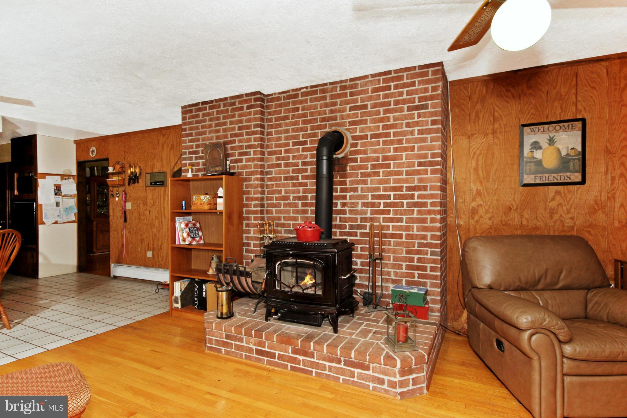 5252 Braddock Road Woodbine, MD 21797 - Photo 14 of 25 Family Room