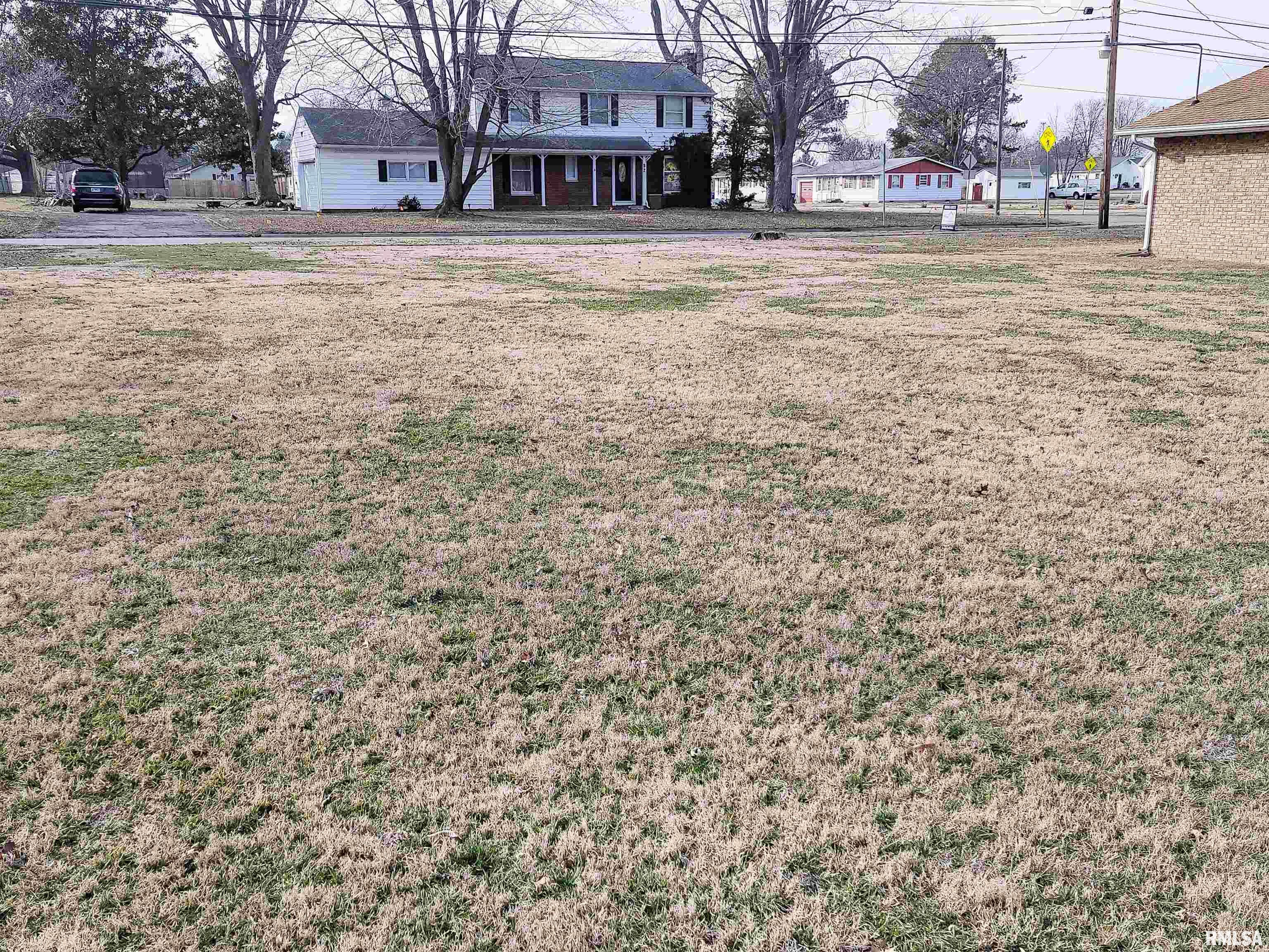 730 North Olive Road Flora, IL 62839 - Photo 11 of 13 Gallery Image 11