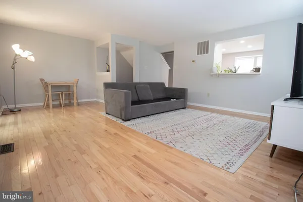 $2,700 | 2526 Log Mill Court, Unit 1, Crofton, MD 21114