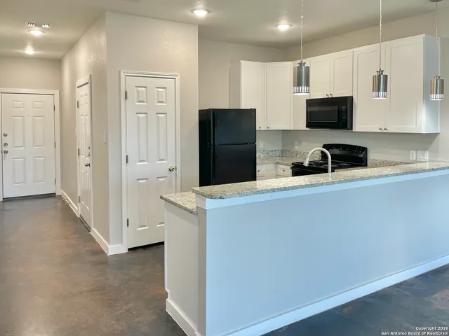 $1,195 | 6938 Crestway Road, Unit 1, San Antonio, TX 78239