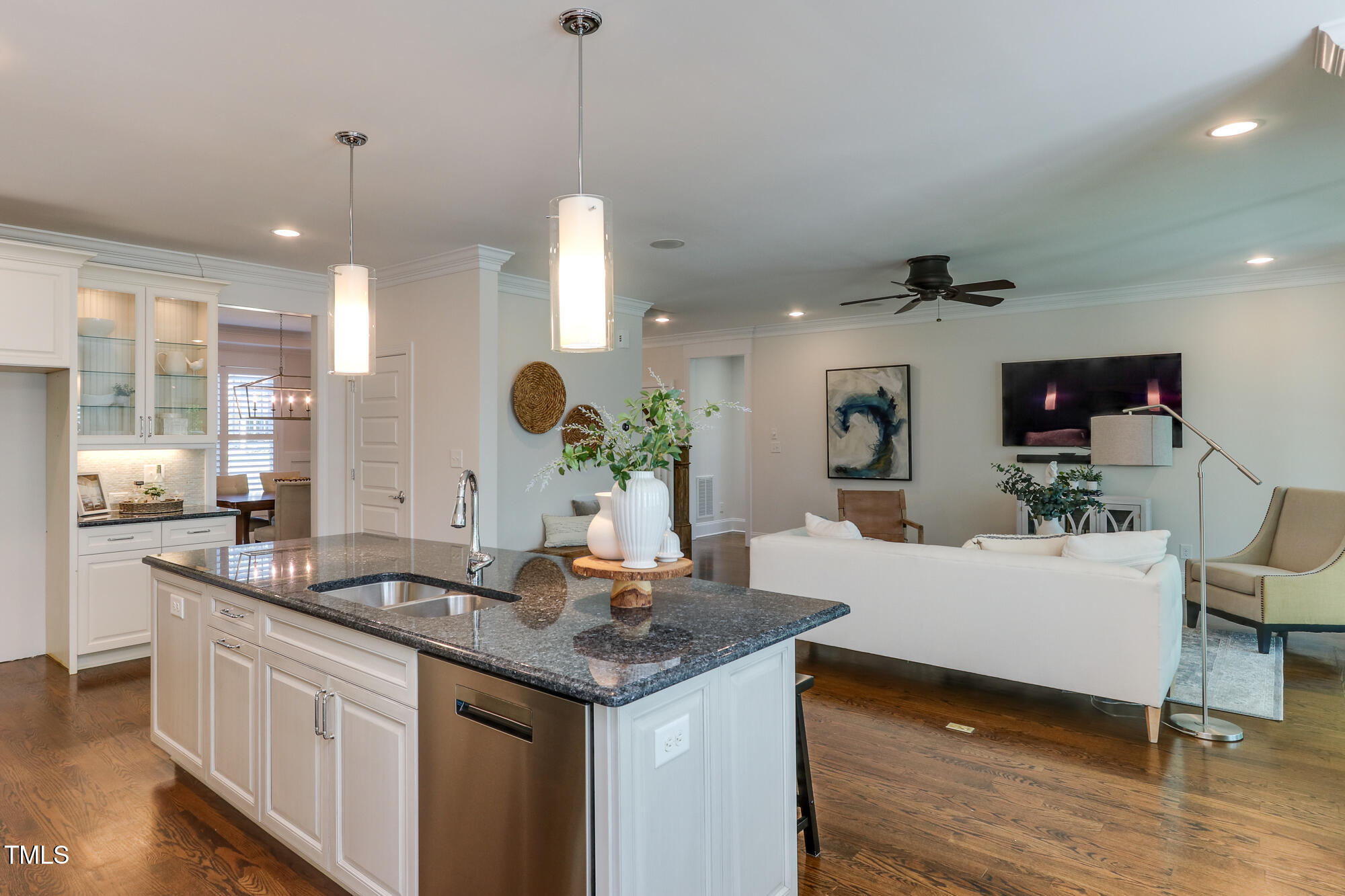 721 Shelley Road Raleigh, NC 27609 - Photo 14 of 46 Shelley_721-13