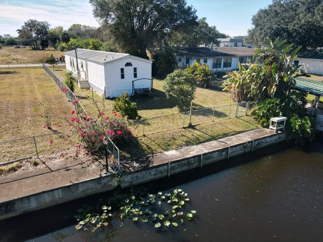 $199,000 | 209 Southeast 8th Street, Okeechobee, FL 34974