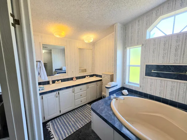 $199,000 | 209 Southeast 8th Street, Okeechobee, FL 34974