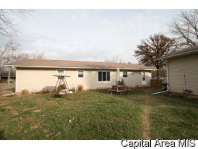 19 Magnolia Spaulding, IL 62561 - Photo 2 of 11 Gallery Image 2