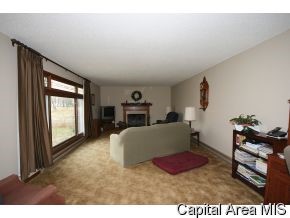 19 Magnolia Spaulding, IL 62561 - Photo 3 of 11 Gallery Image 3
