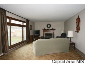 19 Magnolia Spaulding, IL 62561 - Photo 4 of 11 Gallery Image 4