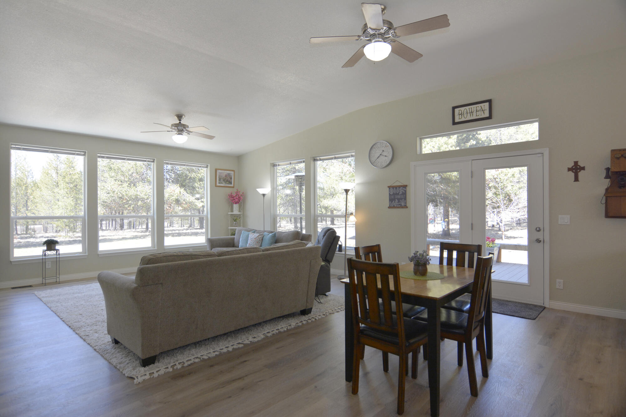 16020 Dawn Road La Pine, OR 97739 - Photo 12 of 46 16020_Dawn_Rd_LaPine_Or_97739 (7)