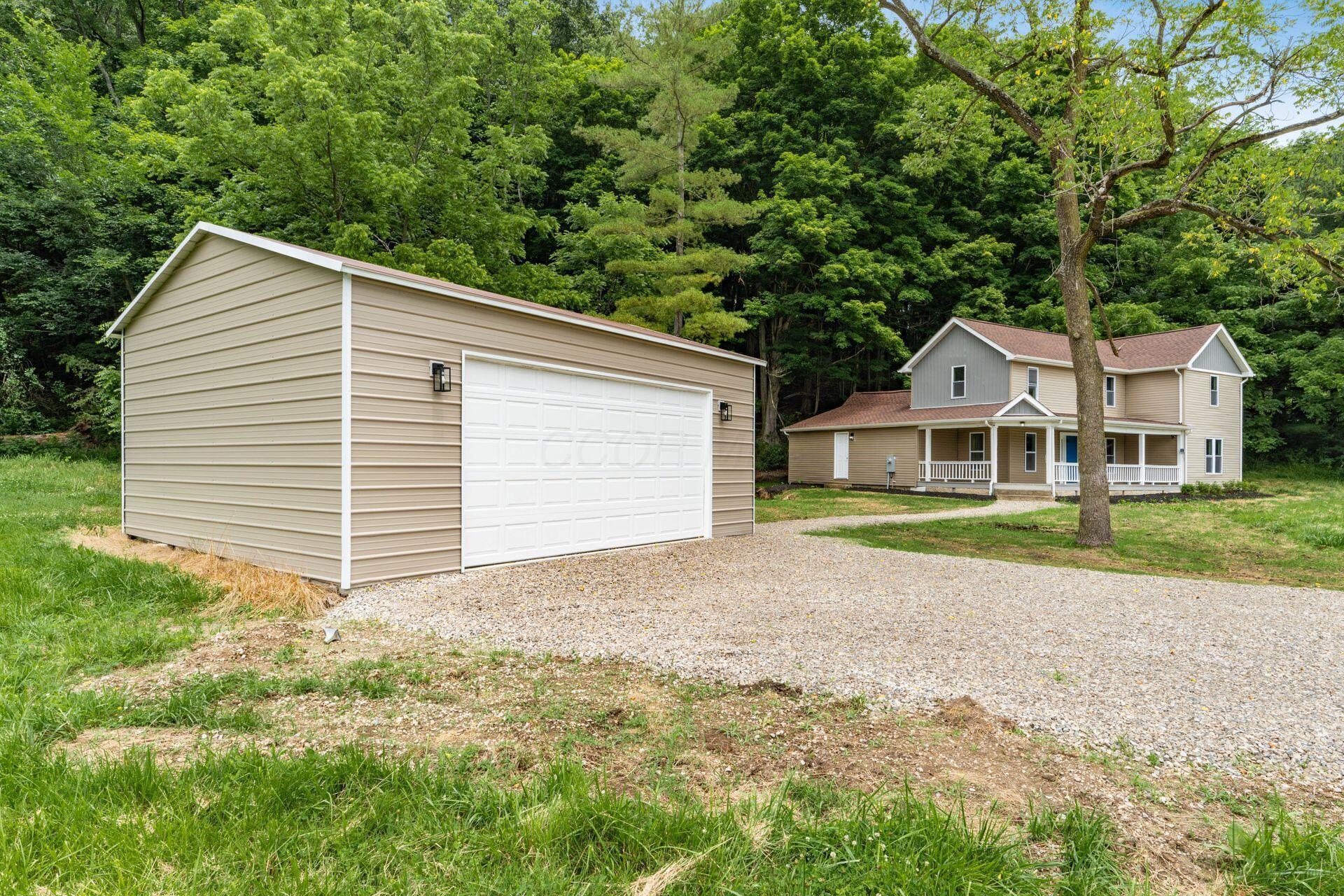6629 Fallsburg Road Northeast Newark, OH 43055 - Photo 27 of 28 Garage