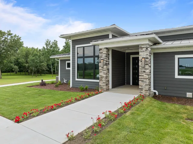 $1,973,000 | W3830 Scotch Bush Road, Lafayette, WI 53121