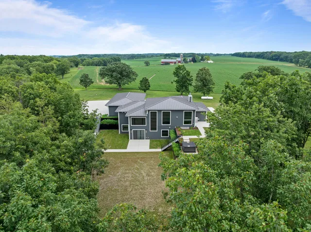 $1,973,000 | W3830 Scotch Bush Road, Lafayette, WI 53121