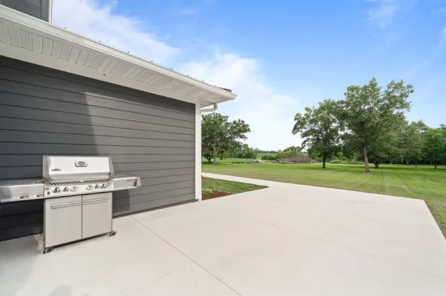 $1,973,000 | W3830 Scotch Bush Road, Lafayette, WI 53121