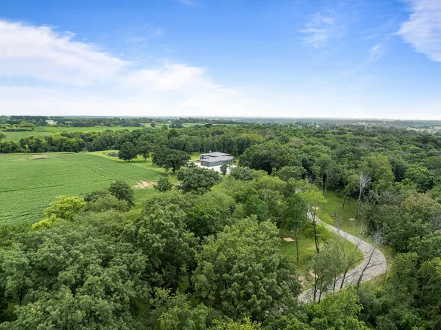 $1,973,000 | W3830 Scotch Bush Road, Lafayette, WI 53121