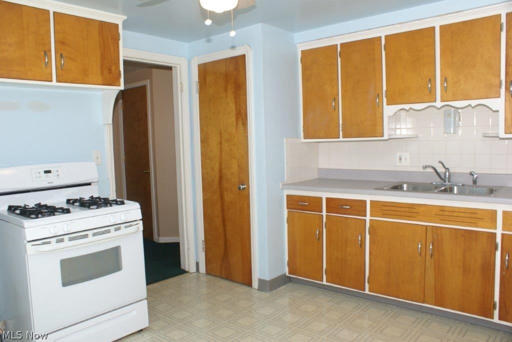 6022 Ackley Road Parma, OH 44129 - Photo 13 of 19 Gallery Image 13