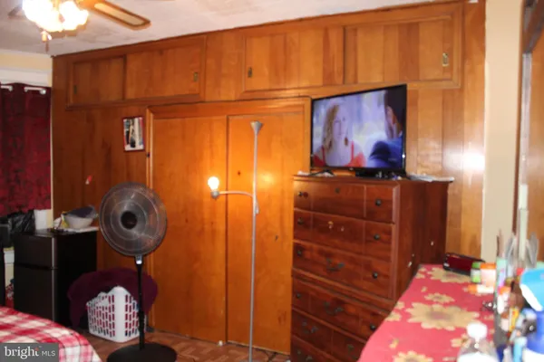 a view of entryway with a small space
