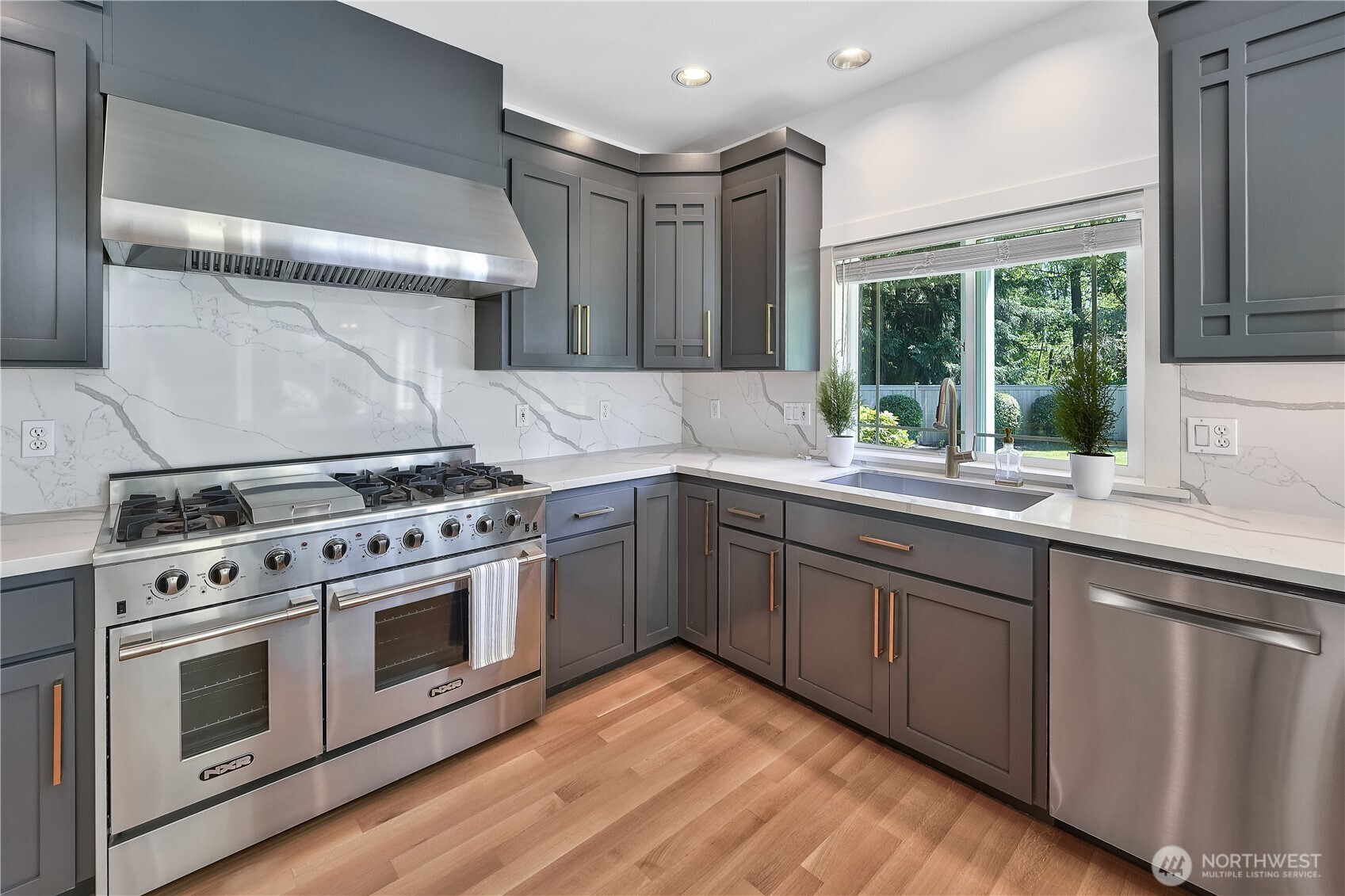 7516 181st Place Southwest Edmonds, WA 98026 - Photo 16 of 40