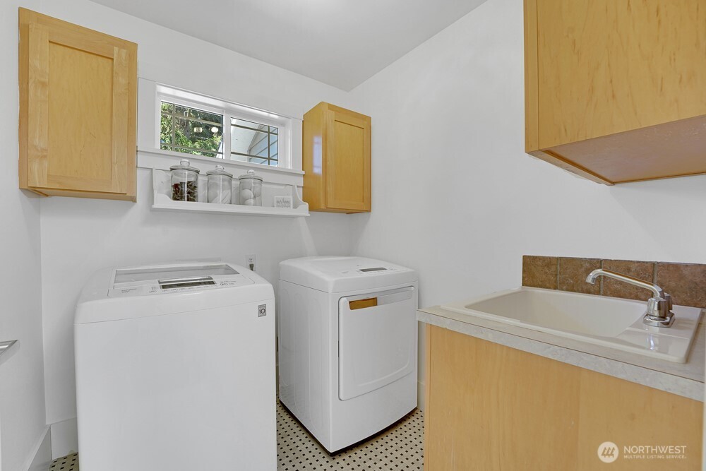 7516 181st Place Southwest Edmonds, WA 98026 - Photo 31 of 40