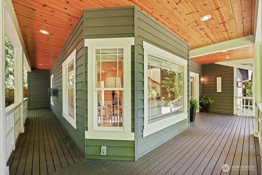 7516 181st Place Southwest Edmonds, WA 98026 - Photo 4 of 40