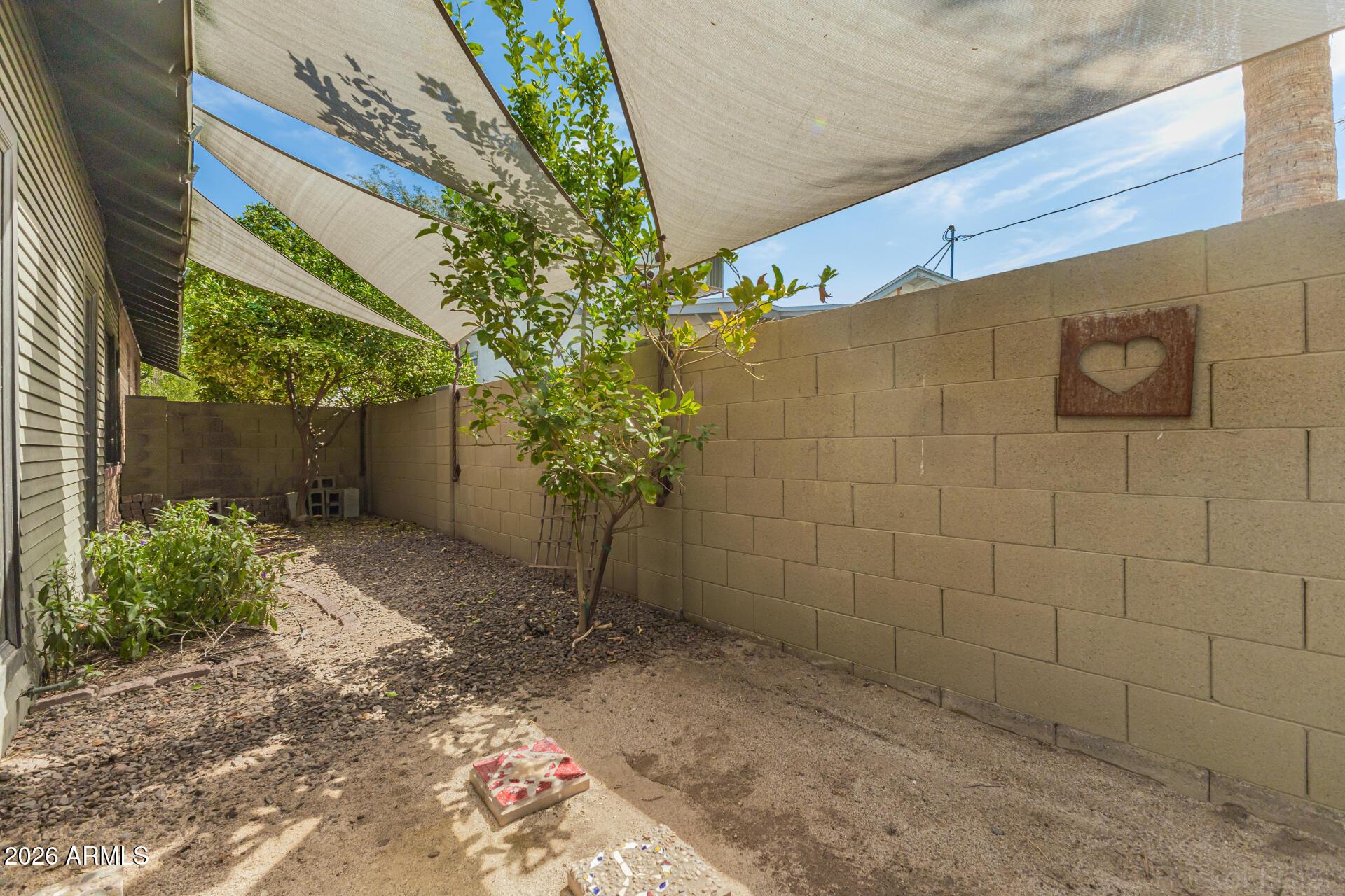 2034 North Mitchell Street Phoenix, AZ 85006 - Photo 29 of 30 Photo #29