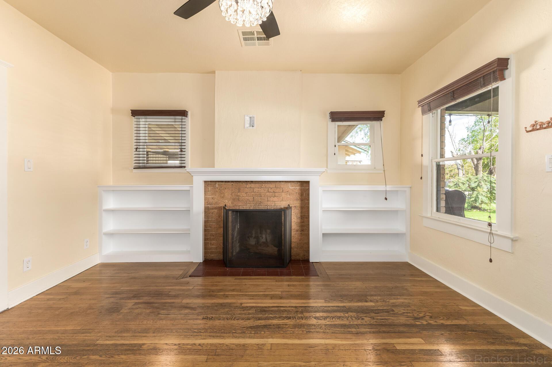 2034 North Mitchell Street Phoenix, AZ 85006 - Photo 5 of 30 Photo #5