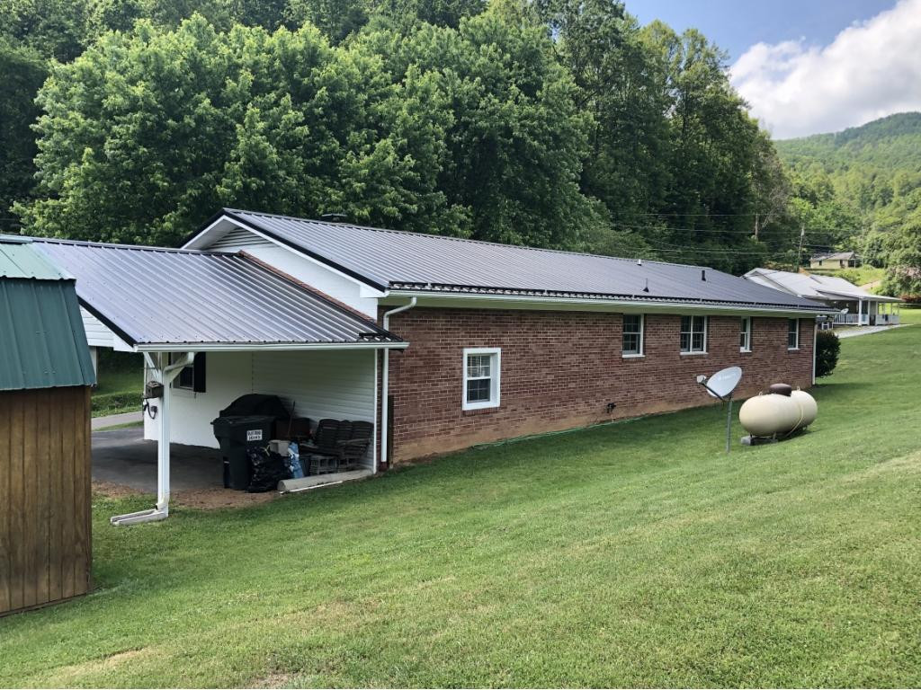 122 Morton Road Hampton, TN 37658 - Photo 8 of 34 Photo 8