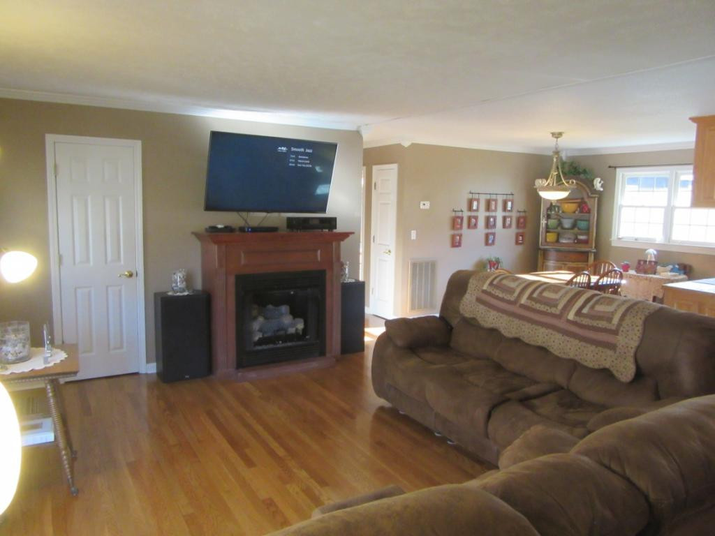 122 Morton Road Hampton, TN 37658 - Photo 10 of 34 Photo 10