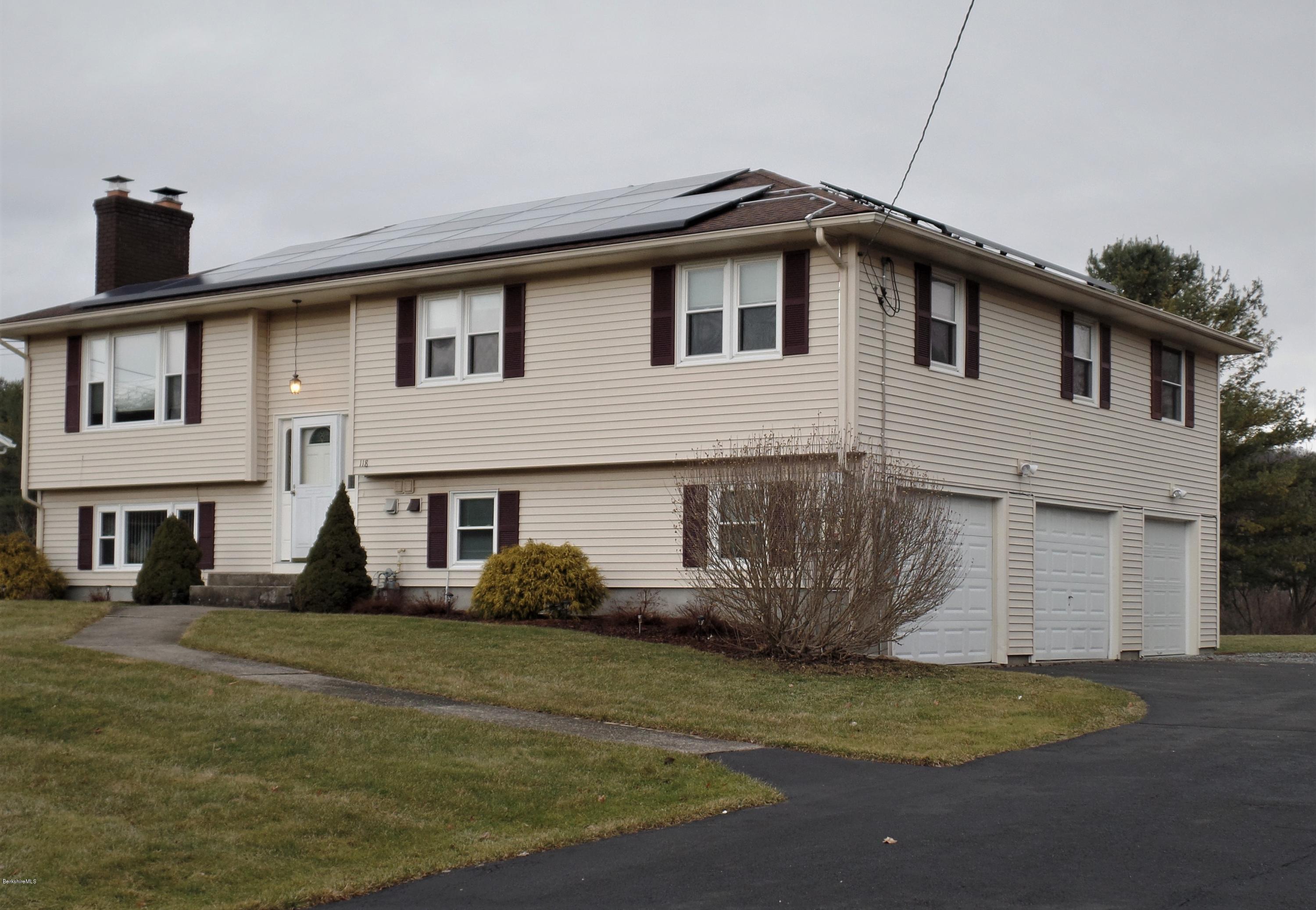 118 Oak Hill Road Pittsfield, MA 01201 - Photo 1 of 35 Exterior
