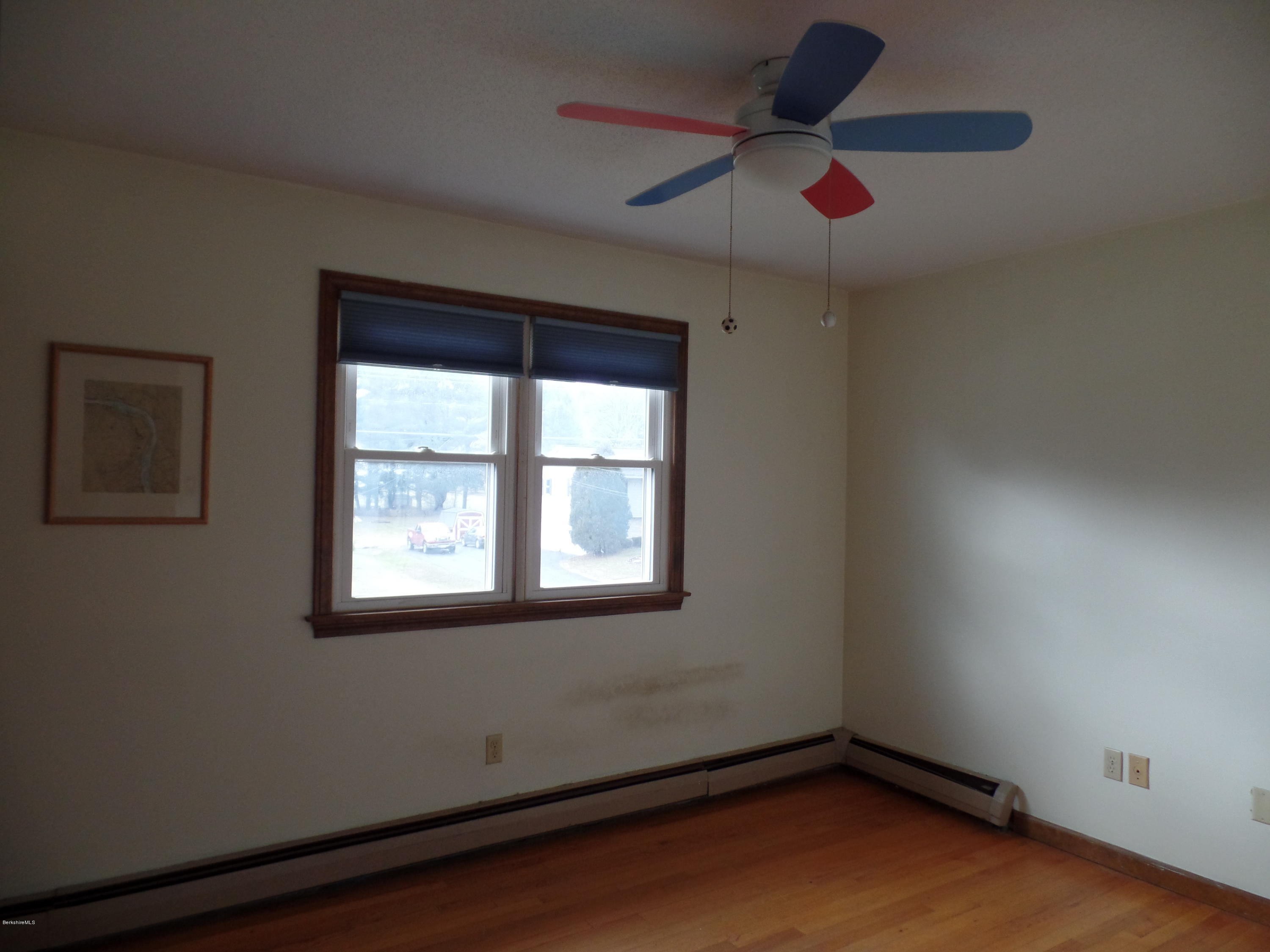 118 Oak Hill Road Pittsfield, MA 01201 - Photo 11 of 35 Bedroom 1 1st floor