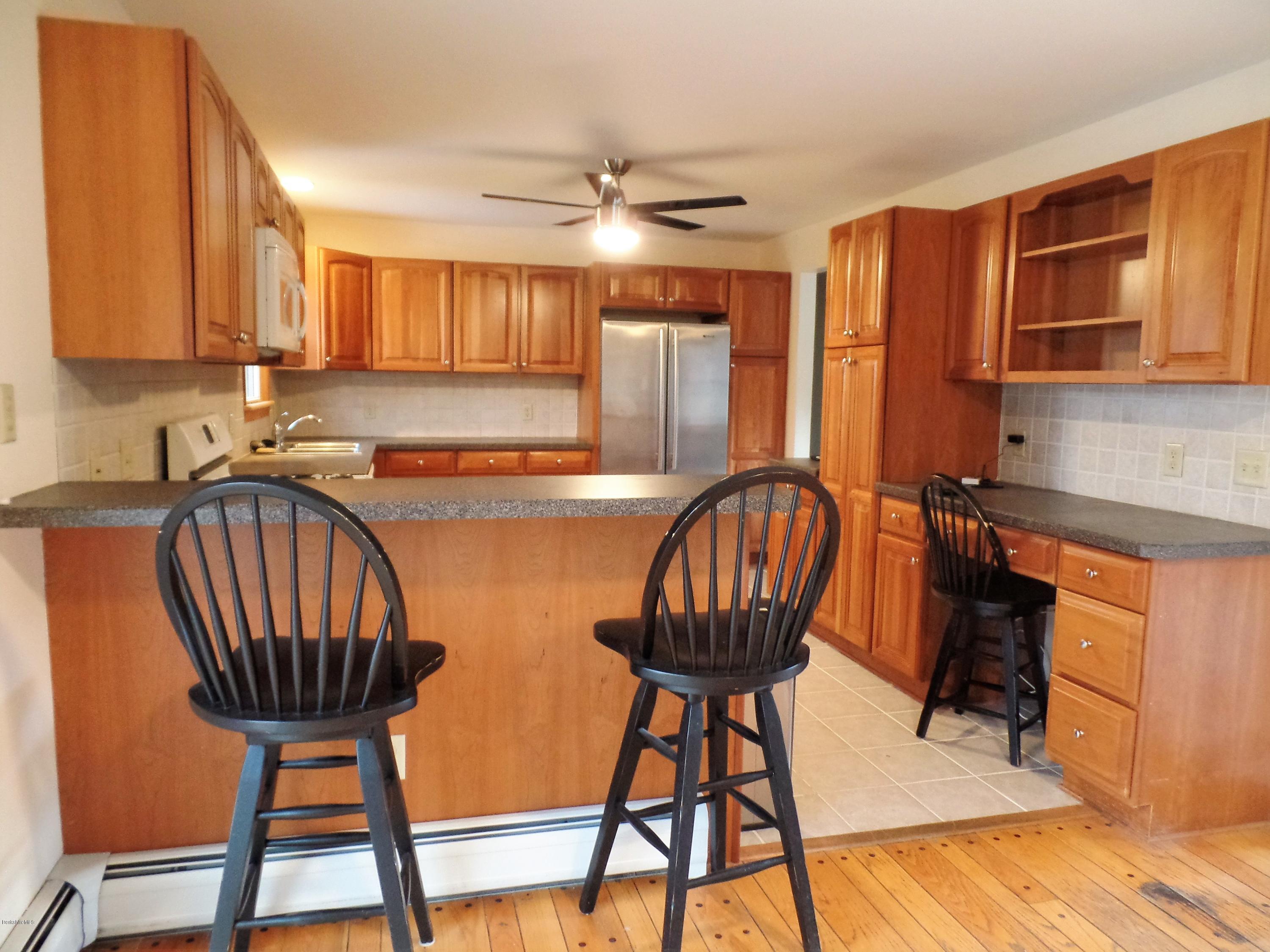 118 Oak Hill Road Pittsfield, MA 01201 - Photo 7 of 35 Kitchen (2)