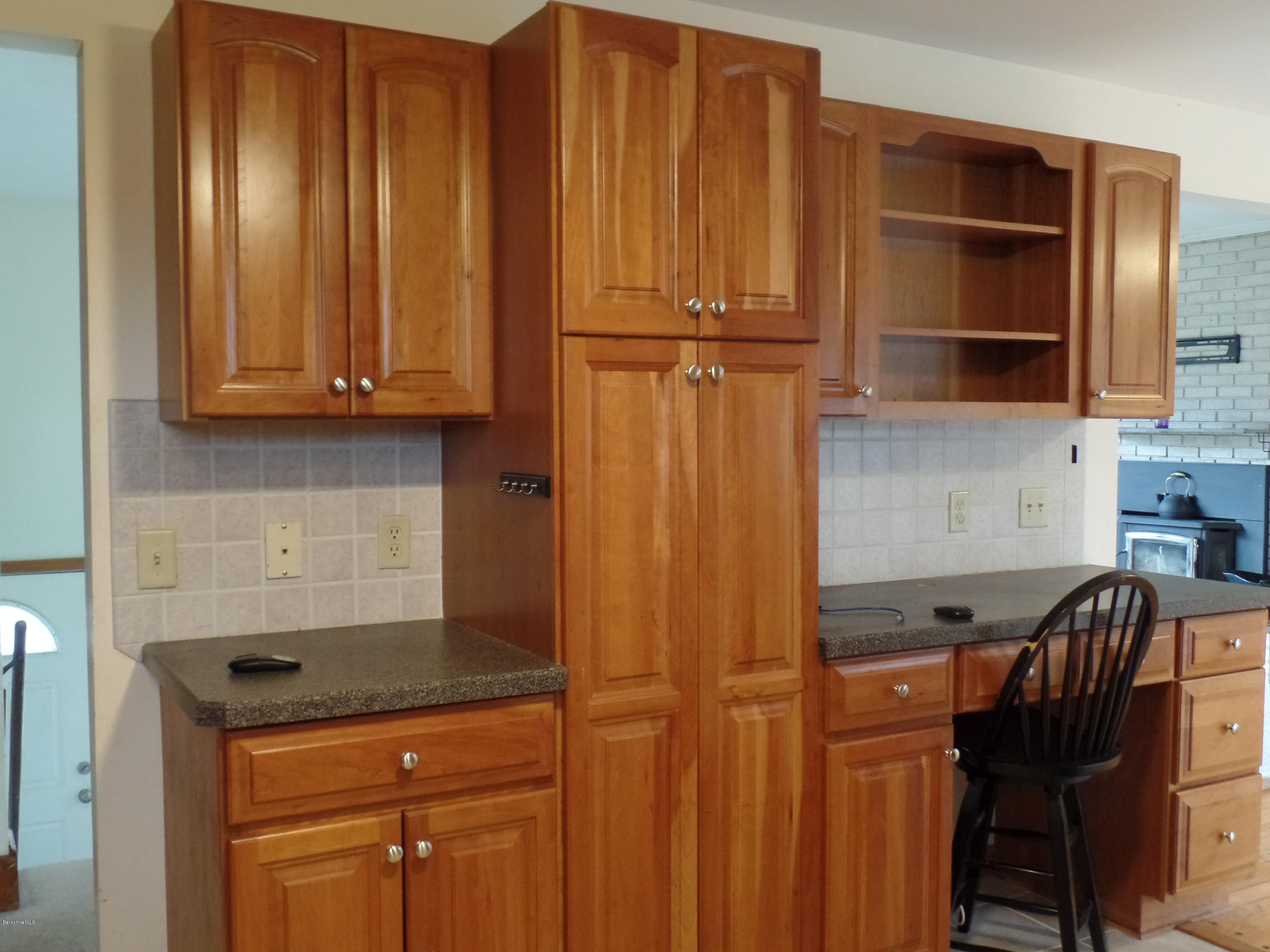118 Oak Hill Road Pittsfield, MA 01201 - Photo 9 of 35 kitchen (4)