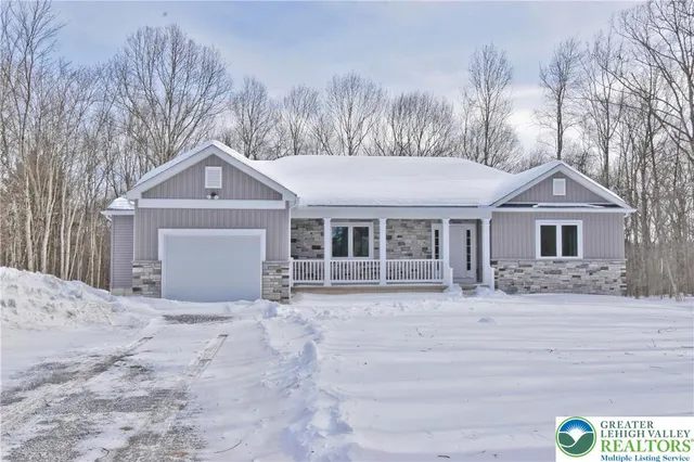 $2,800 | 730 Dancing Ridge Road, East Stroudsburg, PA 18302