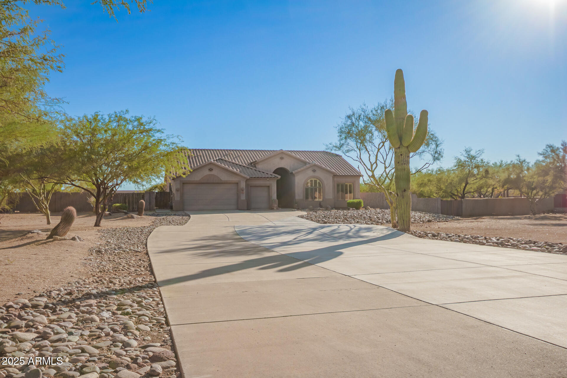 105 East Tanya Road Phoenix, AZ 85086 - Photo 2 of 63 a view of a terrace view