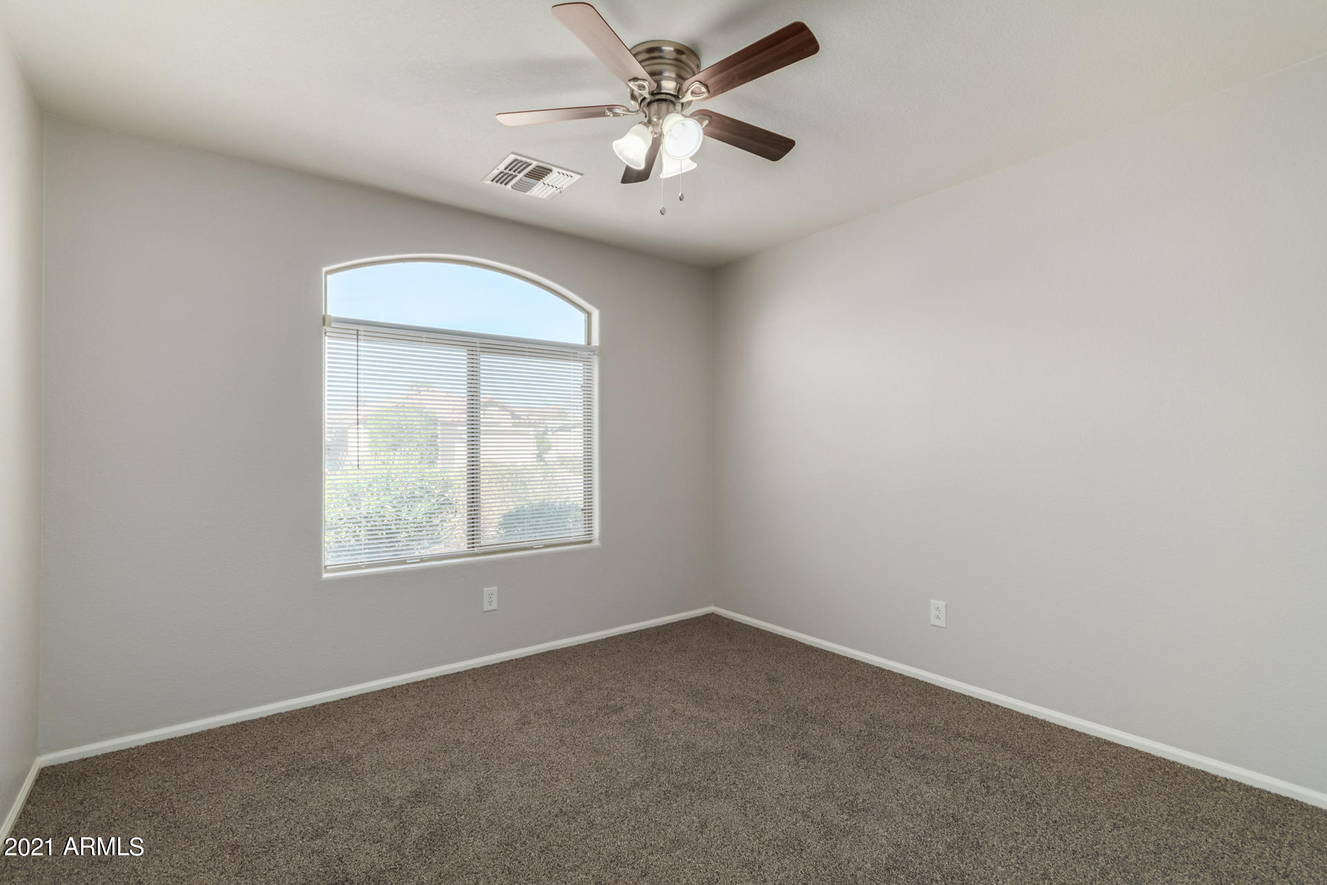 4185 East Azurite Road San Tan Valley, AZ 85143 - Photo 16 of 23 0019-Azurite 18
