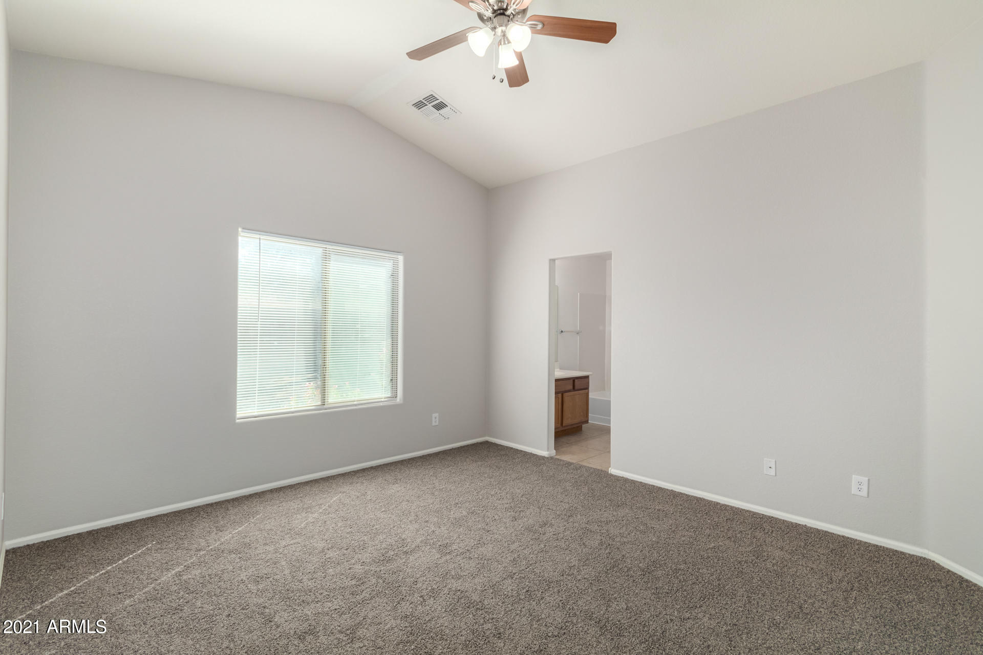 4185 East Azurite Road San Tan Valley, AZ 85143 - Photo 18 of 23 0016-Azurite 15