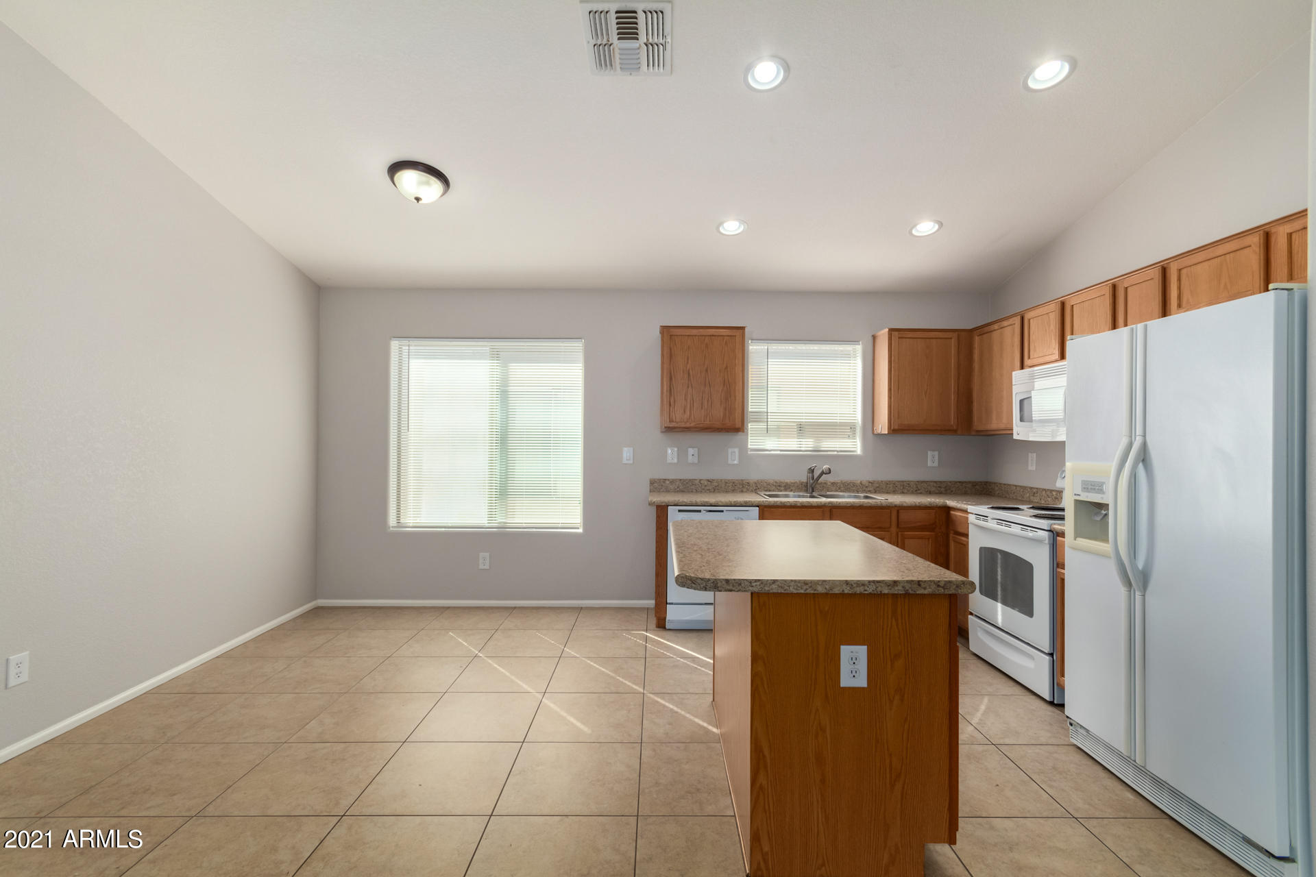 4185 East Azurite Road San Tan Valley, AZ 85143 - Photo 9 of 23 0008-Azurite 7