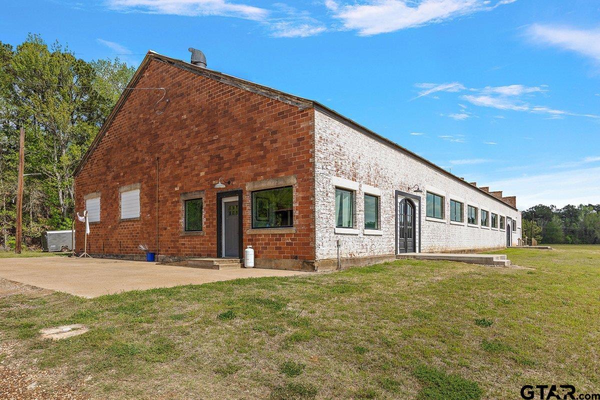 13089 US Highway 84 West Rusk, TX 75785 - Photo 15 of 43 a view of a house with a big yard
