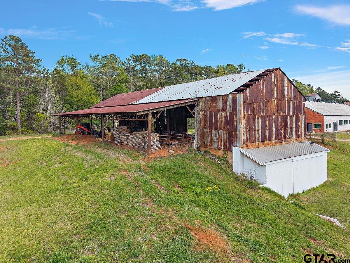 13089 US Highway 84 West Rusk, TX 75785 - Photo 33 of 43 a view of a house with a yard