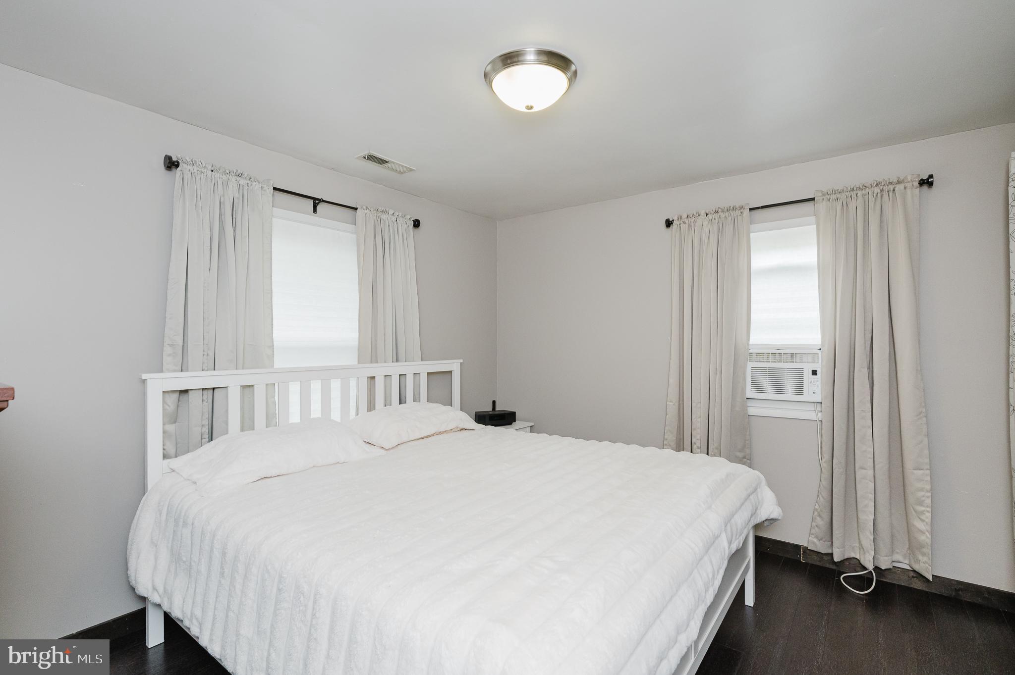 416 Enfield Road Joppa, MD 21085 - Photo 18 of 43 Large enough for king Bed