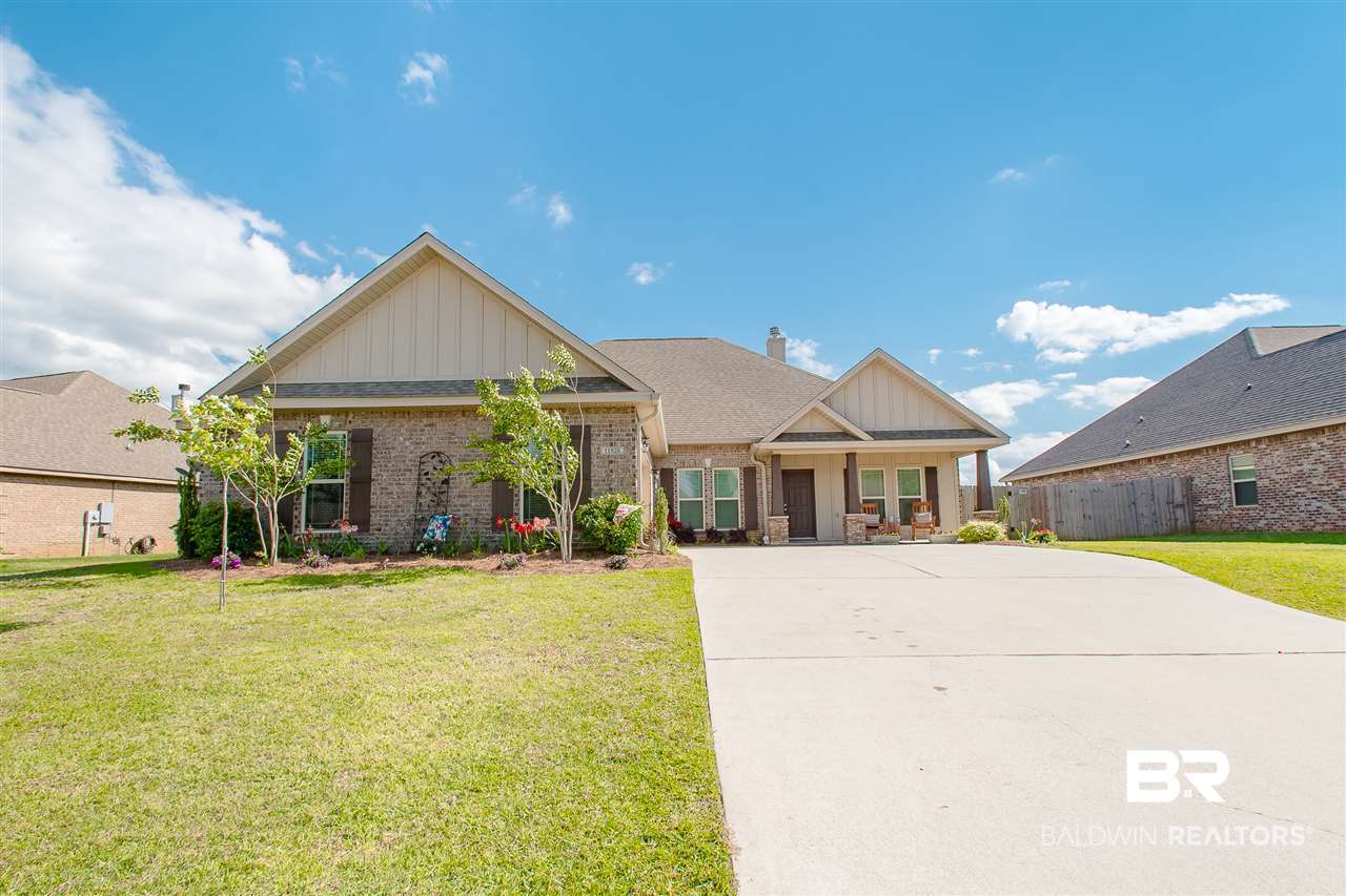 11920 Alabaster Drive Daphne, AL 36526 - Photo 3 of 38 Tasteful Landscaping