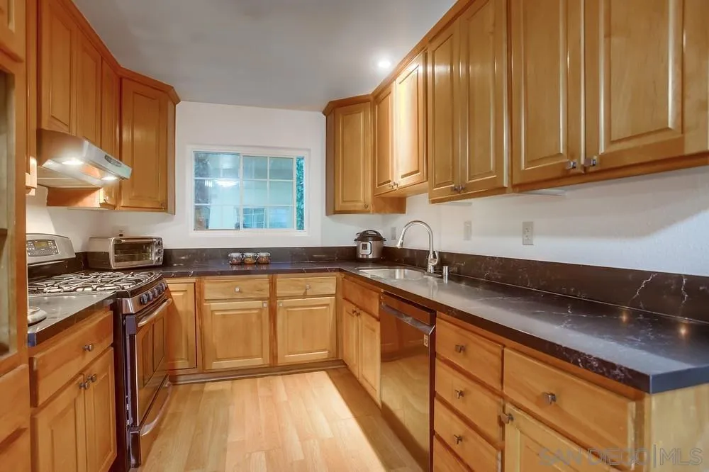13925 Sam O Reno Road Poway, CA 92064 - Photo 5 of 27 Gallery Image 5