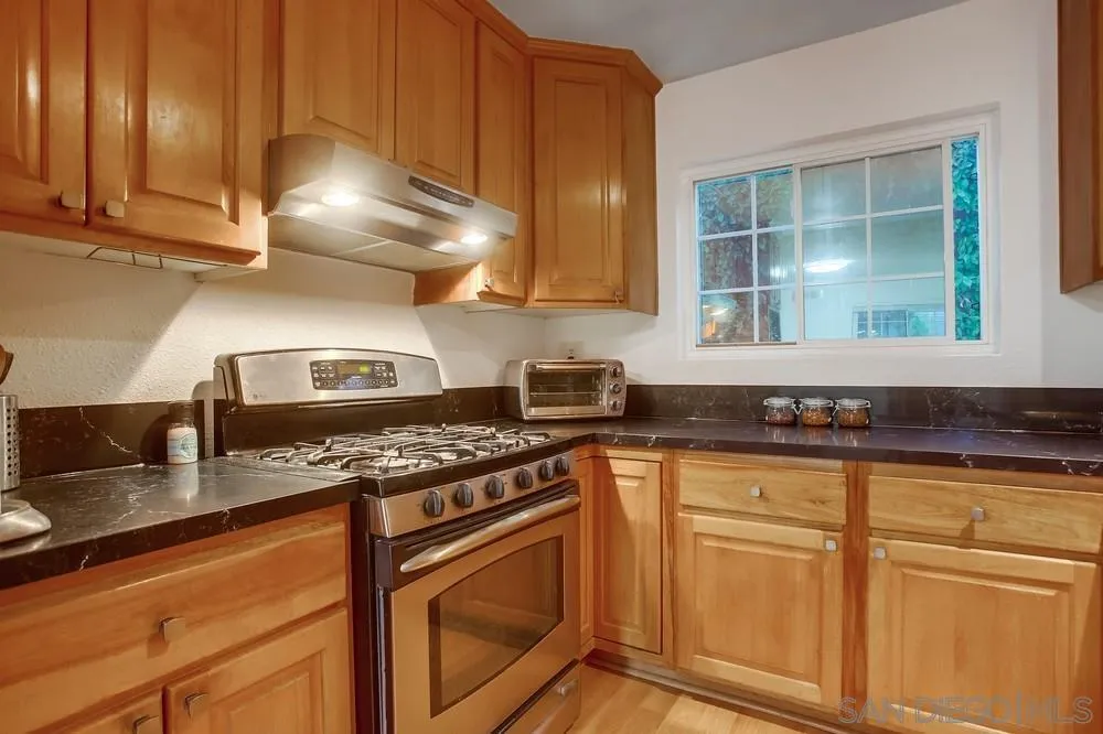 13925 Sam O Reno Road Poway, CA 92064 - Photo 6 of 27 Gallery Image 6