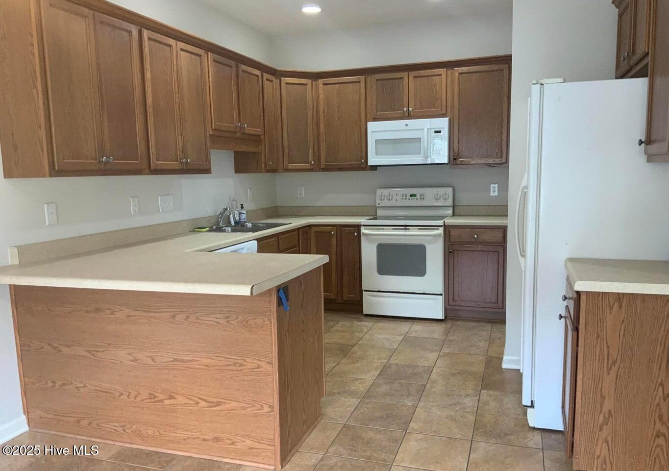 101 East Rhode Island Avenue, Unit F Southern Pines, NC 28387 - Photo 5 of 14 20220818160705535913000000-o