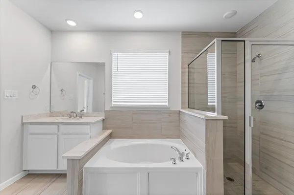 $935,000 | 7 Hyacinth Blossom Court, Tomball, TX 77375